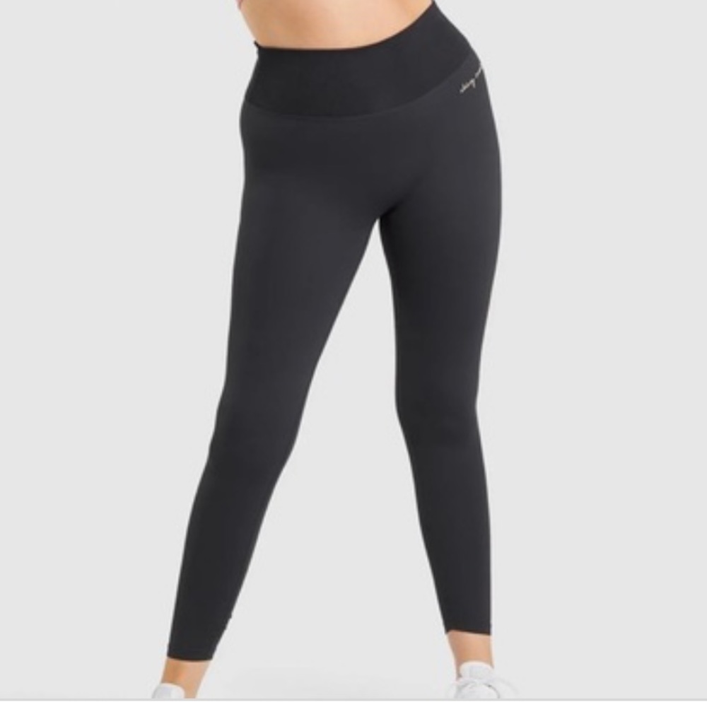 Gymshark Whitney Simmons ribbed leggings 2